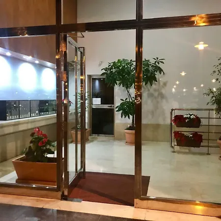 Paseo Maritimo Antonio Banderas Apartment *